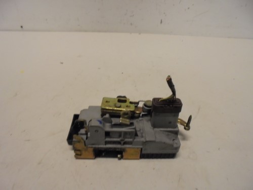 Serratura porta ant.  dx. 