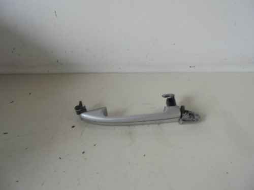 Maniglia porta ant.  sx.