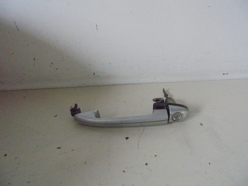 Maniglia porta ant. sx. Maniglia porta ant. sx.