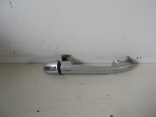 Maniglia porta ant. sx. Maniglia porta ant. sx.