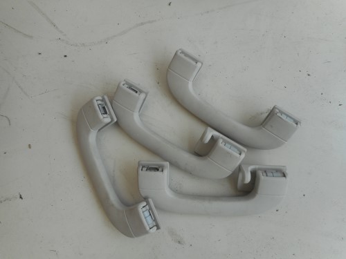 Maniglia int. post. tetto  sx.