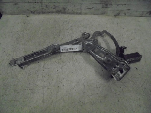 Alzacristallo elettr. porta post. con motorino  dx. 