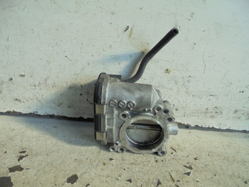 Corpo farfallato Corpo farfallato