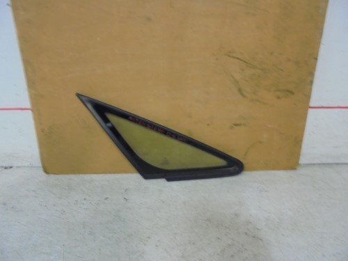 Fisso parafango ant.  dx. 