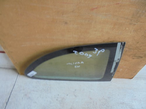 Fisso atermico parafango post.  dx. 