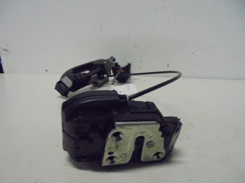 Serratura porta post.  sx.