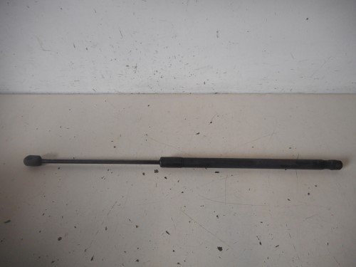 Asta ammortizzante cofano ant. dx. Asta ammortizzante cofano ant. dx.