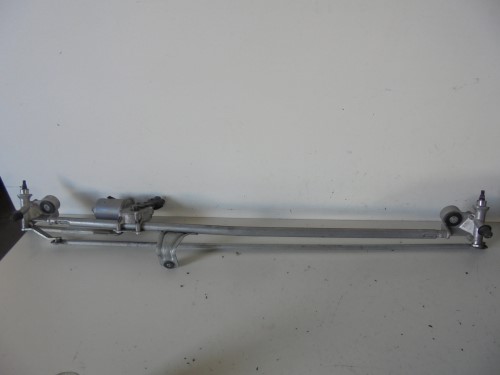 Asta tergiparabrezza con motorino 