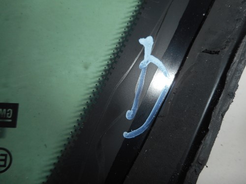 Fisso parafango ant.  dx. 