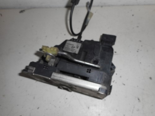 Serratura porta post.  sx.