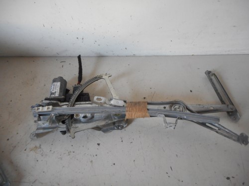 Alzacristallo elettr. porta ant. dx. Alzacristallo elettr. porta ant. dx.