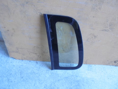 Fisso atermico parafango post.  sx.