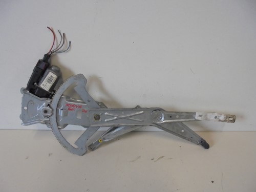 Alzacristallo elettr. porta ant.  dx. 