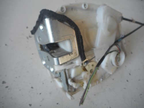 Serratura porta post.  sx.