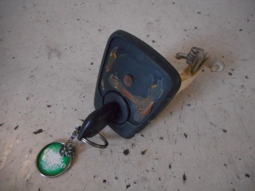 Cilindretto serratura porta ant.  sx.