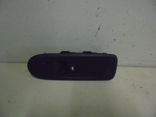 Interruttore alzacristalli porta ant  dx. 