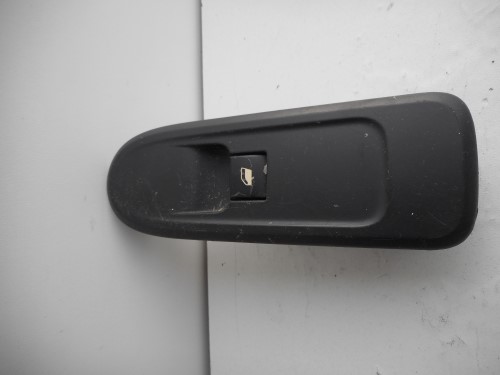 Interruttore alzacristalli porta ant  dx. 