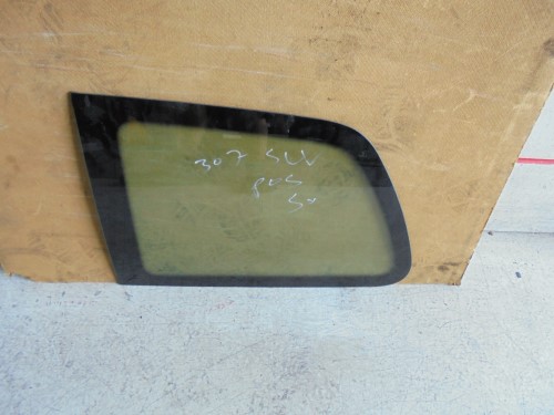 Fisso atermico parafango post.  sx.