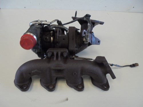 Turbocompressore con collettore scarico 