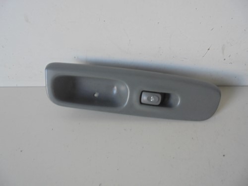 Interruttore alzacristalli porta ant  dx. 