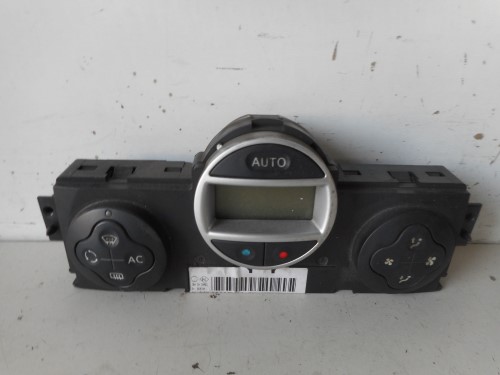 Blocco comando climatizzazione Blocco comando climatizzazione