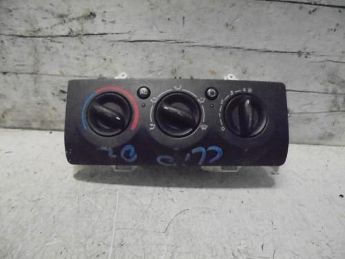 Blocco comando climatizzazione Blocco comando climatizzazione