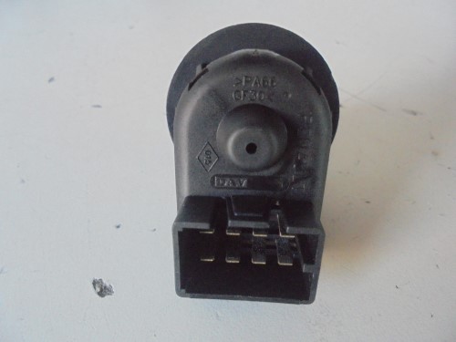 Interruttore regolazione retrovisore est. 