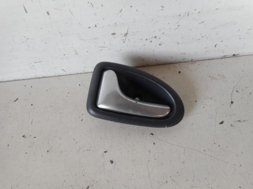 Maniglia int. apertura  porta ant.  sx.