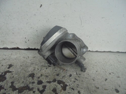 Corpo farfallato Corpo farfallato