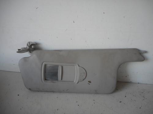 Aletta parasole parabrezza sx.