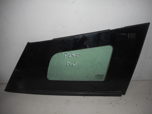 Fisso parafango post.  dx. 