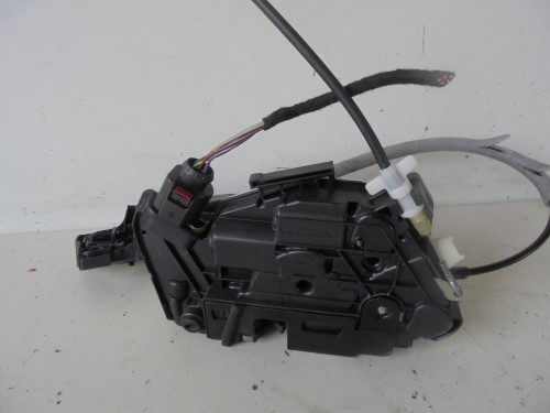 Serratura porta post.  sx.