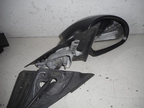 Retrovisore est.  dx. 
