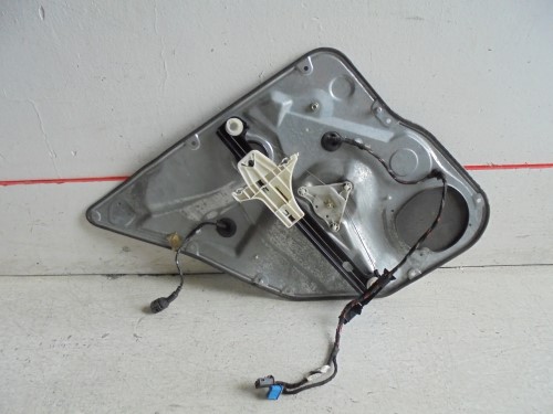 Alzacristallo elettr. porta post. dx. 