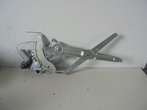 Alzacristallo elettr. porta ant. sx. Alzacristallo elettr. porta ant. sx.