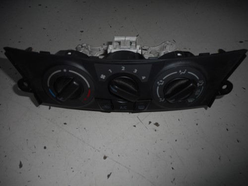 Blocco comando climatizzazione Blocco comando climatizzazione