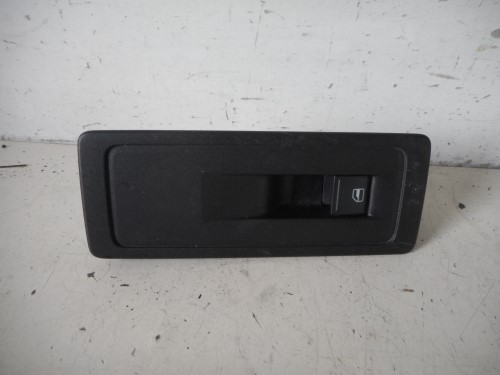 Interruttore alzacristalli porta ant  dx. 