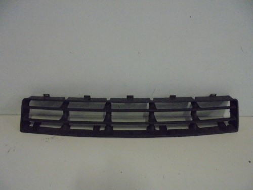Griglia centr. paraurti ant. Griglia centr. paraurti ant.