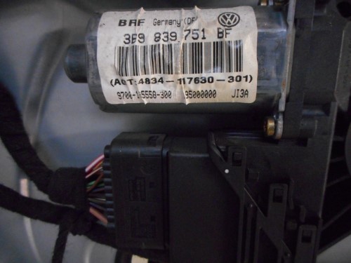 Alzacristallo elettr. porta post.  sx.