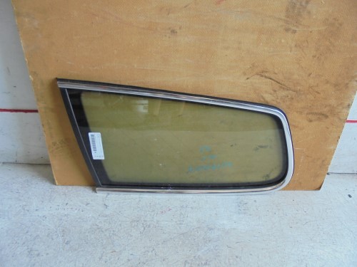 Fisso atermico parafango post.  sx.