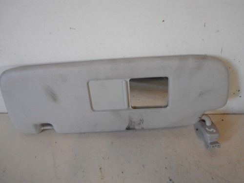 Aletta parasole parabrezza sx.