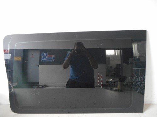 Fisso parafango post.  dx. 