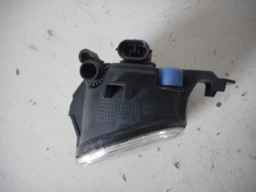 Proiettore con fendinebbia dx. 