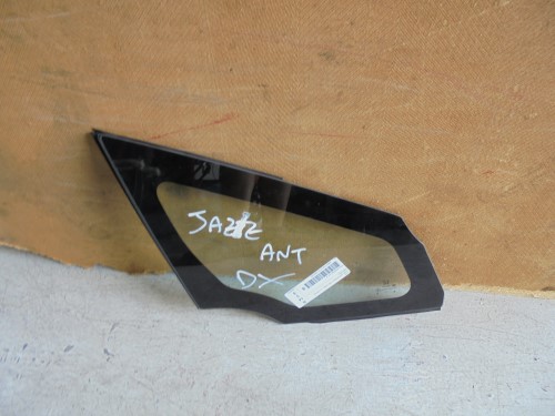 Fisso parafango ant.  dx. 