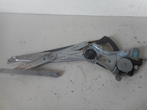 Alzacristallo elettr. porta ant. sx.