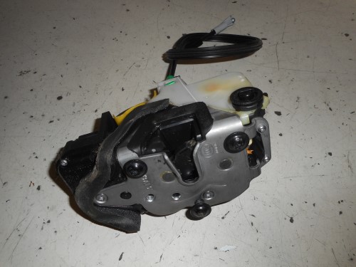 Serratura porta post.  sx.