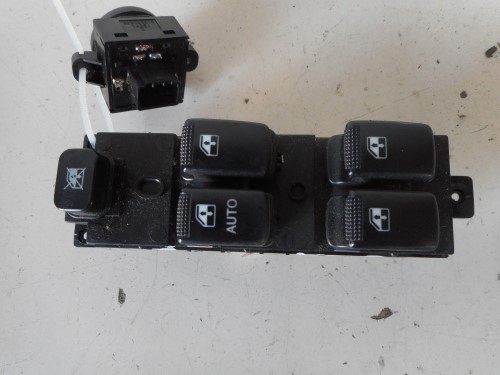 Interruttore alzacristalli porta ant  sx.