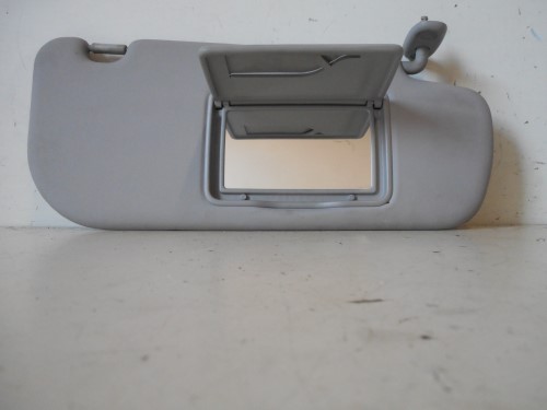 Aletta parasole parabrezza dx. 