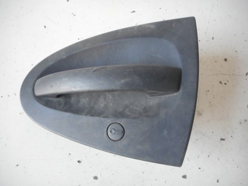 Maniglia porta ant.  sx.