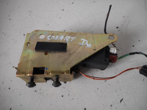 Serratura porta ant.  dx. 